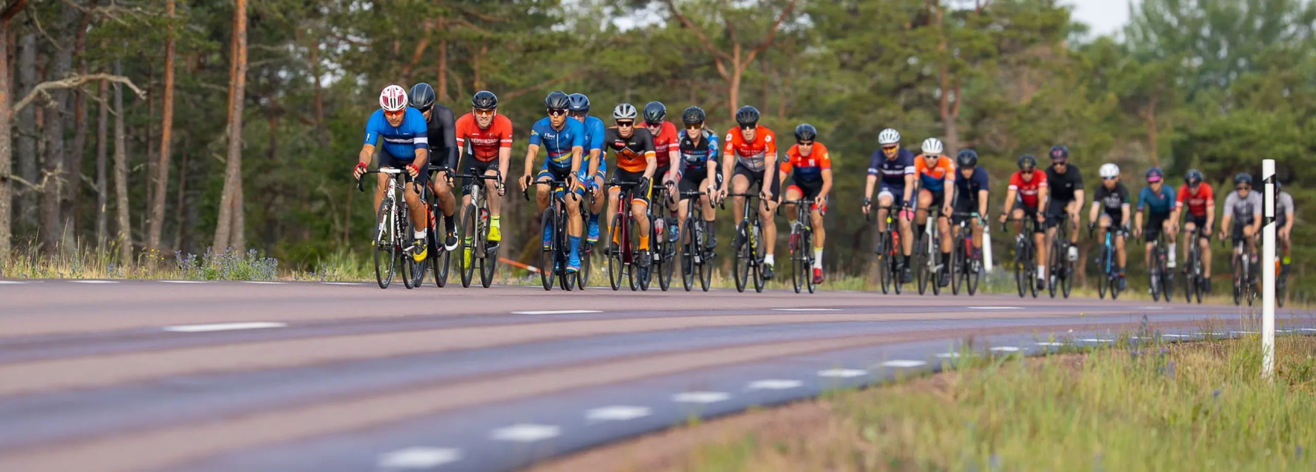 cyklister på landsväg